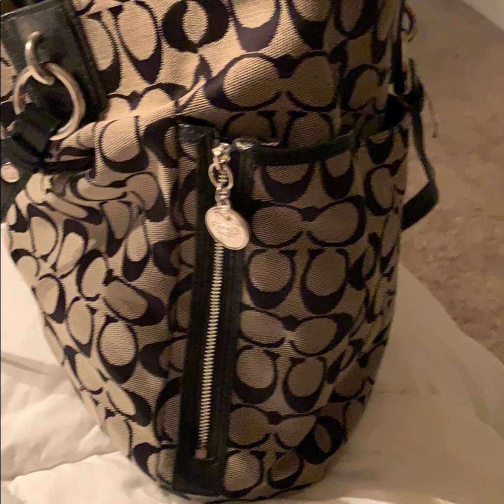 Coach Purse - Picture 4 of 4